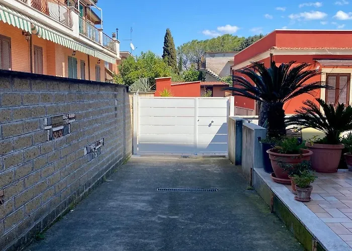 Vakantiehuis La Casetta Rossa - *